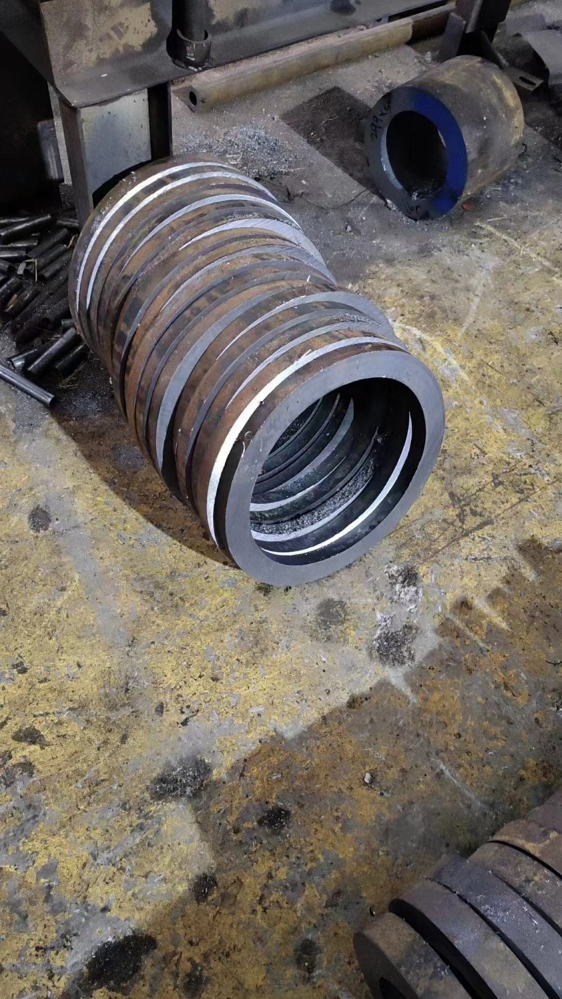 白碱滩白碱滩白碱滩30CrMo无缝钢管切割